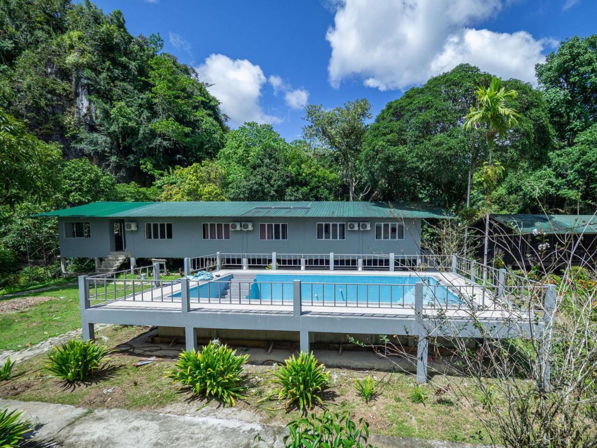 Benarat Lodge Mulu Eksteriør bilde