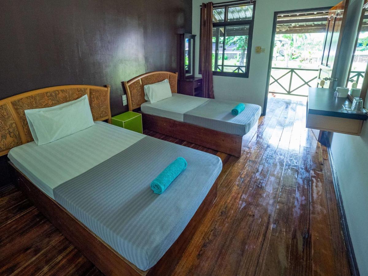 Benarat Lodge Mulu Eksteriør bilde