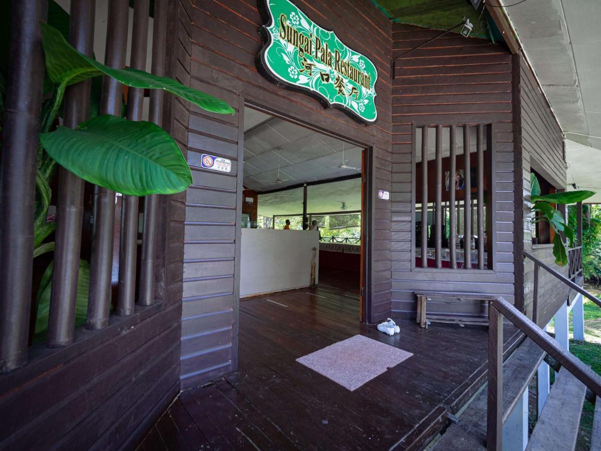 Benarat Lodge Mulu Eksteriør bilde
