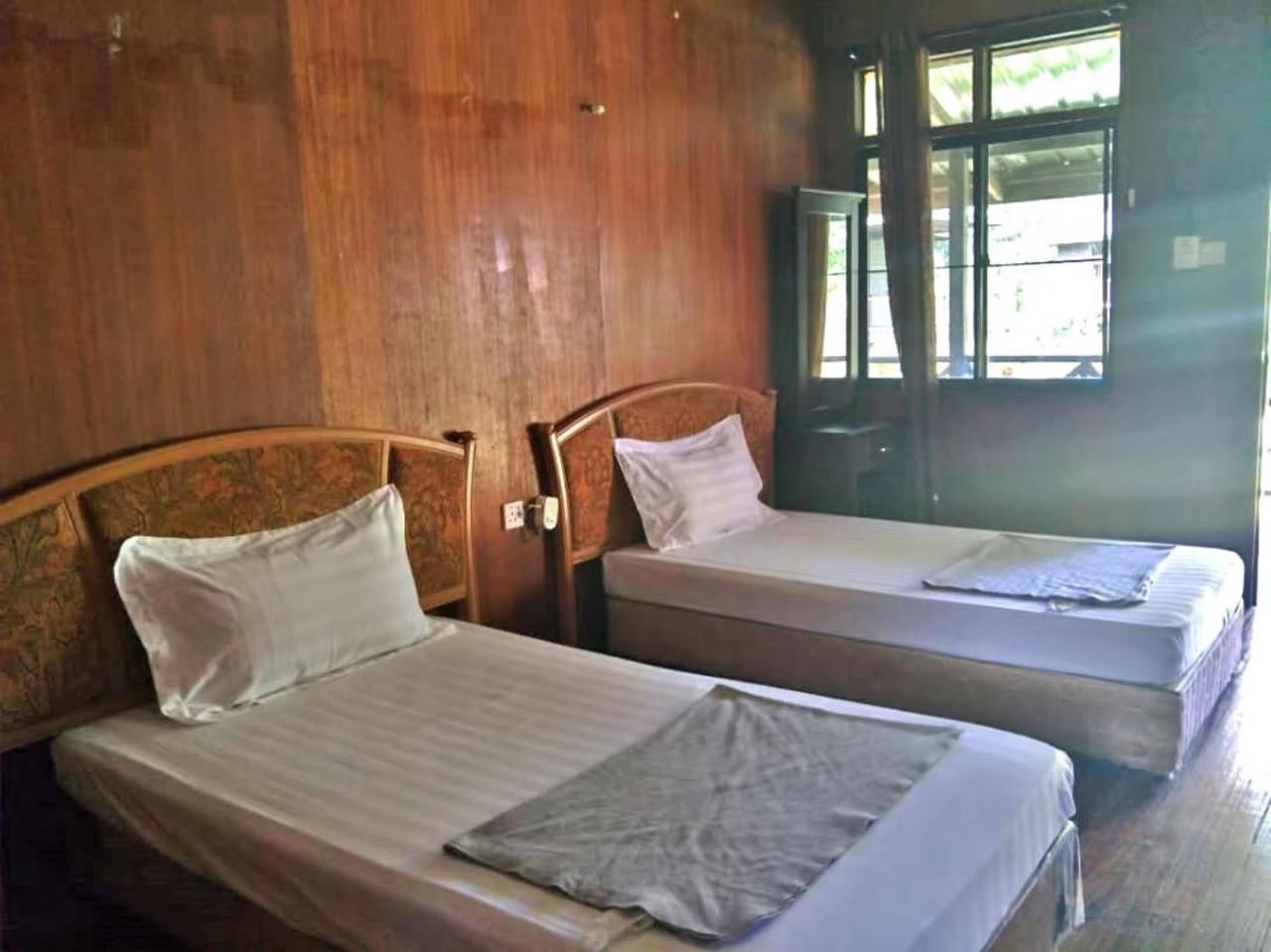 Benarat Lodge Mulu Eksteriør bilde